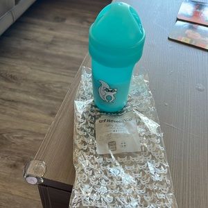 Brand new herobility 240ml/8.5oz baby bottle with medium flow nipple